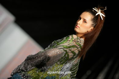 SEXTO CONTINENTE. FASHION DESIGNER: MARTA MUÑOZ . RUNWAY FASHION OF YOUNG FASHION DESIGNER 2009 - VIGOFERIA