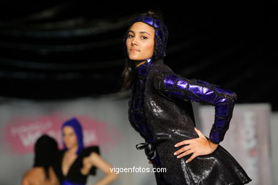 DUNE. FASHION DESIGNER: SUSANA PÉREZ . RUNWAY FASHION OF YOUNG FASHION DESIGNER 2009 - VIGOFERIA