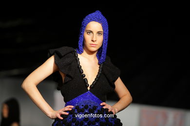 DUNE. FASHION DESIGNER: SUSANA PÉREZ . RUNWAY FASHION OF YOUNG FASHION DESIGNER 2009 - VIGOFERIA