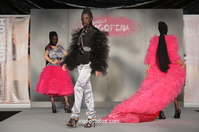 NEW LOOK. DISEÑADOR: KRISS ARIANA . PASARELA DE MODA JÓVENES DISEÑADORES 2009 - VIGOFERIA