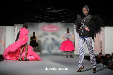 NEW LOOK. FASHION DESIGNER: KRISS ARIANA . RUNWAY FASHION OF YOUNG FASHION DESIGNER 2009 - VIGOFERIA