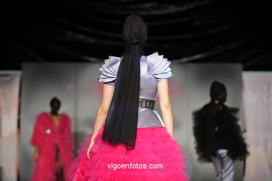 NEW LOOK. FASHION DESIGNER: KRISS ARIANA . RUNWAY FASHION OF YOUNG FASHION DESIGNER 2009 - VIGOFERIA