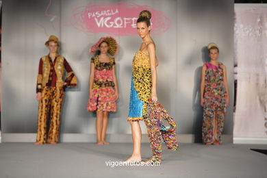 PARADOXE. DISEÑADOR: SIDONIE . PASARELA DE MODA JÓVENES DISEÑADORES 2009 - VIGOFERIA