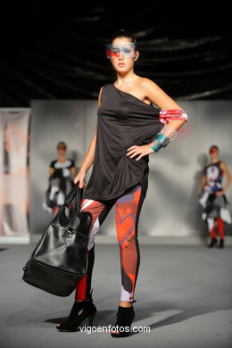 SUBLIME SUBLIMA. FASHION DESIGNER: ALBERTO NEVES . RUNWAY FASHION OF YOUNG FASHION DESIGNER 2009 - VIGOFERIA