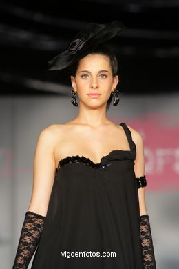 TRANSPARENCIAS. FASHION DESIGNER: ORLANDO SUÁREZ . RUNWAY FASHION OF YOUNG FASHION DESIGNER 2009 - VIGOFERIA