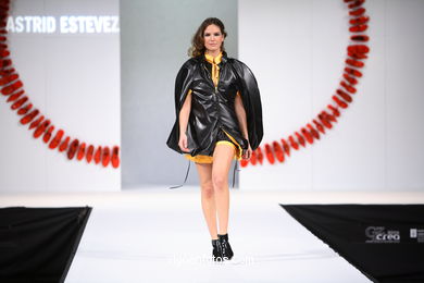 ASTRID ESTEVEZ GONZÁLEZ. YOUNG FASHION DESIGNERS AWARS - TESOIRA 2006