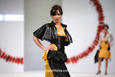 ASTRID ESTEVEZ GONZÁLEZ. YOUNG FASHION DESIGNERS AWARS - TESOIRA 2006