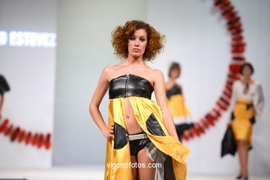 ASTRID ESTEVEZ GONZÁLEZ. PASSARELA DE MODA TESOIRA 2006 NOVOS CRIADORES