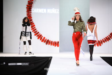 CARMEN NÚÑEZ CAMPOS. YOUNG FASHION DESIGNERS AWARS - TESOIRA 2006