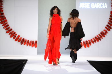 JOSÉ GARCÍA MATEOS. PASARELA DE MODA TESOIRA 2006 NUEVOS CREADORES