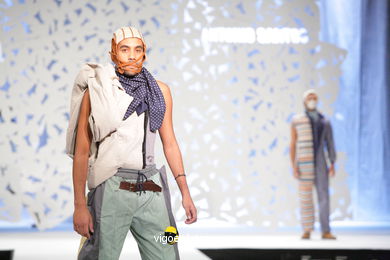 THE LITTLE BASTARD. FASHION DESIGNER: ANTONIO JAVIER SANTOS PÉREZ. RUNWAY FASHION OF YOUNG FASHION DESIGNER 2009