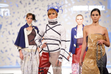 LA PERSISTENCIA DE LA MEMORIA. FASHION DESIGNER: BEATRIZ ÁLVAREZ VIEIRA. RUNWAY FASHION OF YOUNG FASHION DESIGNER 2009