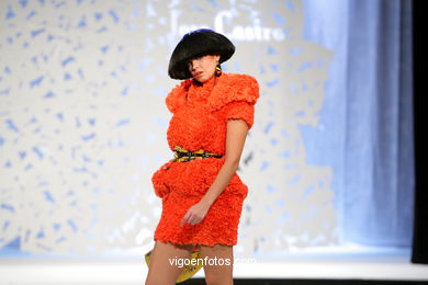 COLECCIÓN DE CIBELES 2009. FASHION DESIGNER: JOSÉ CASTRO. RUNWAY FASHION OF YOUNG FASHION DESIGNER 2009