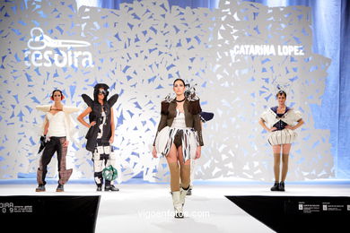 SIN PRESIÓN. FASHION DESIGNER: CATARINA LÓPEZ CARBALLEIRA. RUNWAY FASHION OF YOUNG FASHION DESIGNER 2009