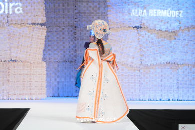 APOLLO 11. FASHION DESIGNER: ALBA BERMÚDEZ RIVERA. RUNWAY FASHION OF YOUNG FASHION DESIGNER 2010