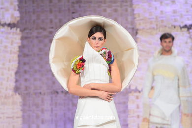 WE ARE. FASHION DESIGNER: DIANA DÍAZ SALGADO. RUNWAY FASHION OF YOUNG FASHION DESIGNER 2010