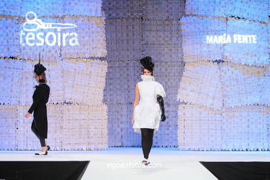 EL ÁNGEL AZUL. DISEÑADOR: MARÍA FENTE GONZÁLEZ. PASARELA TESOIRA 2010 DE MODA NUEVOS CREADORES 2010