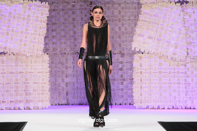 FUTURE-LOOKING BACK. FASHION DESIGNER: ISABEL PIÑAR FRAGA. RUNWAY FASHION OF YOUNG FASHION DESIGNER 2010