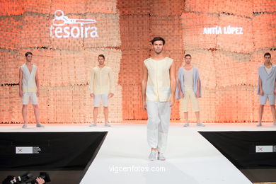 ACERCA DE LA CAMISA (ABOUT THE SHIRT). FASHION DESIGNER: ANTÍA LÓPEZ CEDRÓN. RUNWAY FASHION OF YOUNG FASHION DESIGNER 2010