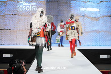 A ILUSORIA DEMENCIA DE JUANA I DE CASTELA. DISEÑADOR: FRANCISCO JAVIER NOGUEIRA LOIRA. PASARELA TESOIRA 2010 DE MODA NUEVOS CREADORES 2010