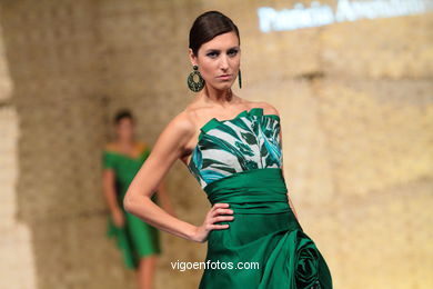 PASARELA GAUDÍ. FASHION DESIGNER: PATRICIA AVENDAÑO. RUNWAY FASHION OF YOUNG FASHION DESIGNER 2010