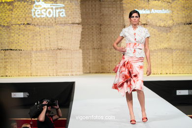 PASARELA GAUDÍ. DISEÑADOR: PATRICIA AVENDAÑO. PASARELA TESOIRA 2010 DE MODA NUEVOS CREADORES 2010