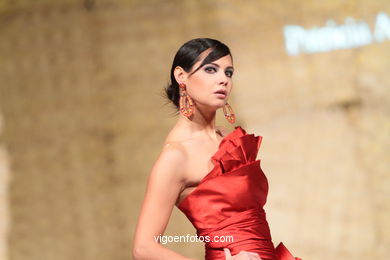 PASARELA GAUDÍ. FASHION DESIGNER: PATRICIA AVENDAÑO. RUNWAY FASHION OF YOUNG FASHION DESIGNER 2010