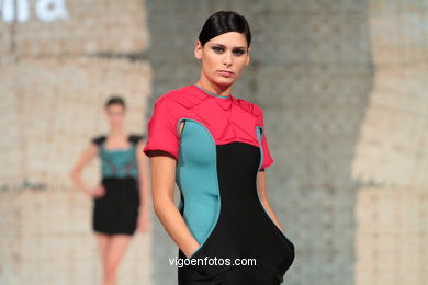 PEEP SHOW. CURSO DE DESIGN DE MODA - CITEX. FASHION DESIGNER: SONIA ALVES. RUNWAY FASHION OF YOUNG FASHION DESIGNER 2010