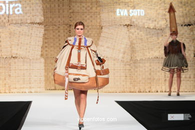 PAXAROS NA CABEZA. FASHION DESIGNER: EVA SOTO CONDE. RUNWAY FASHION OF YOUNG FASHION DESIGNER 2010