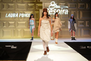 FÍO A FÍO - LAURA PONCE MOURIÑO - RUNWAY FASHION OF YOUNG FASHION DESIGNER TESOIRA 2008