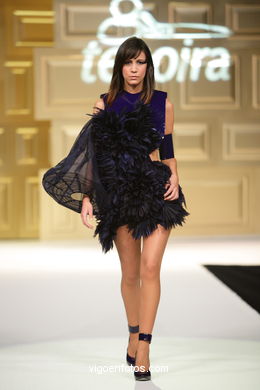 FASHION DESIGNER: O ARTE DA PAPIROFLEXIA - EVA SOTO CONDE. RUNWAY FASHION OF YOUNG FASHION DESIGNER TESOIRA 2008