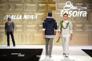 POCKET - OLALLA NOVOA SEISDEDOS - RUNWAY FASHION OF YOUNG FASHION DESIGNER TESOIRA 2008