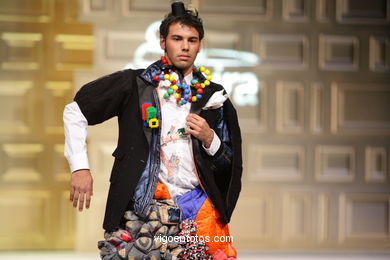 SPUTNIK - ISABEL MASTACHE MARTÍNEZ - RUNWAY FASHION OF YOUNG FASHION DESIGNER TESOIRA 2008