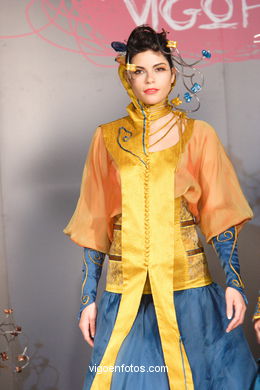 COLEÇÃO DE MODA DE FABIOLA E LIDIA MARTIN - PASSARELA DE MODA JOVENS DESENHADORES 2007 - VIGOFERIA