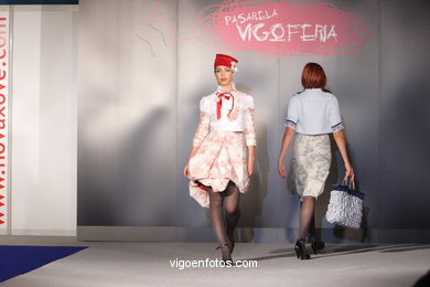 COLECCIÓN DE MODA DE HERMELINDA CARRILLO - PASARELA DE MODA JÓVENES DISEÑADORES 2007 - VIGOFERIA