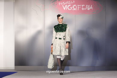 COLECCIÓN DE MODA DE HERMELINDA CARRILLO - PASARELA DE MODA JÓVENES DISEÑADORES 2007 - VIGOFERIA