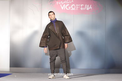 COLECCIÓN DE MODA DE EVA NAYA - PASARELA DE MODA JÓVENES DISEÑADORES 2007 - VIGOFERIA