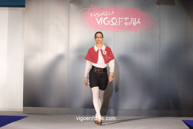 COLECCIÓN DE MODA DE NAHIA IRIARTE OZkARIZ - PASARELA DE MODA JÓVENES DISEÑADORES 2007 - VIGOFERIA