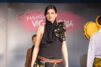 FASHION COLLECTION OF GRUPO ATELIER DES MILLE COLLINES - RUNWAY FASHION OF YOUNG FASHION DESIGNER 2007 - VIGOFERIA