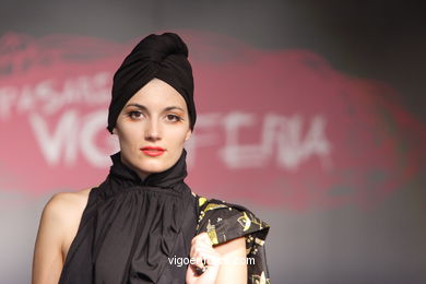 COLECCIÓN DE MODA DE GRUPO ATELIER DES MILLE COLLINES - PASARELA DE MODA JÓVENES DISEÑADORES 2007 - VIGOFERIA