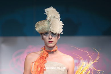 FASHION COLLECTION OF NOEMI GONZALEZ - RUNWAY FASHION OF YOUNG FASHION DESIGNER 2007 - VIGOFERIA