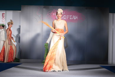 FASHION COLLECTION OF NOEMI GONZALEZ - RUNWAY FASHION OF YOUNG FASHION DESIGNER 2007 - VIGOFERIA