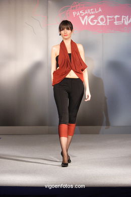 FASHION COLLECTION OF NOEMI VAZQUEZ ALVAREZ - RUNWAY FASHION OF YOUNG FASHION DESIGNER 2007 - VIGOFERIA