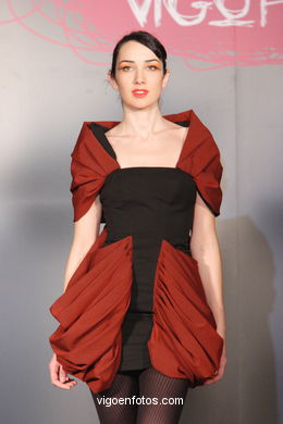 FASHION COLLECTION OF NOEMI VAZQUEZ ALVAREZ - RUNWAY FASHION OF YOUNG FASHION DESIGNER 2007 - VIGOFERIA