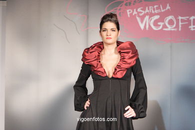 FASHION COLLECTION OF NOEMI VAZQUEZ ALVAREZ - RUNWAY FASHION OF YOUNG FASHION DESIGNER 2007 - VIGOFERIA