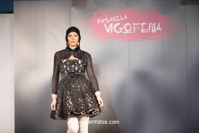 COLECCIÓN DE MODA DE EDURNE IBAÑEZ HUARTE - PASARELA DE MODA JÓVENES DISEÑADORES 2007 - VIGOFERIA