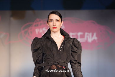 FASHION COLLECTION OF ARELI EGÍA - RUNWAY FASHION OF YOUNG FASHION DESIGNER 2007 - VIGOFERIA