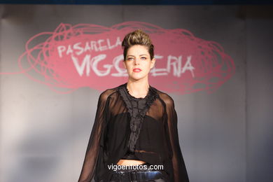 COLECCIÓN DE MODA DE ARELI EGÍA - PASARELA DE MODA JÓVENES DISEÑADORES 2007 - VIGOFERIA