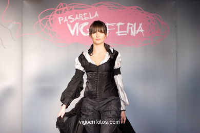 COLECCIÓN DE MODA DE ARELI EGÍA - PASARELA DE MODA JÓVENES DISEÑADORES 2007 - VIGOFERIA