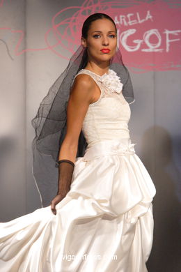 COLECCIÓN DE MODA NUPCIAL DE MANUEL MORENO - PASARELA DE MODA JÓVENES DISEÑADORES 2007 - VIGOFERIA